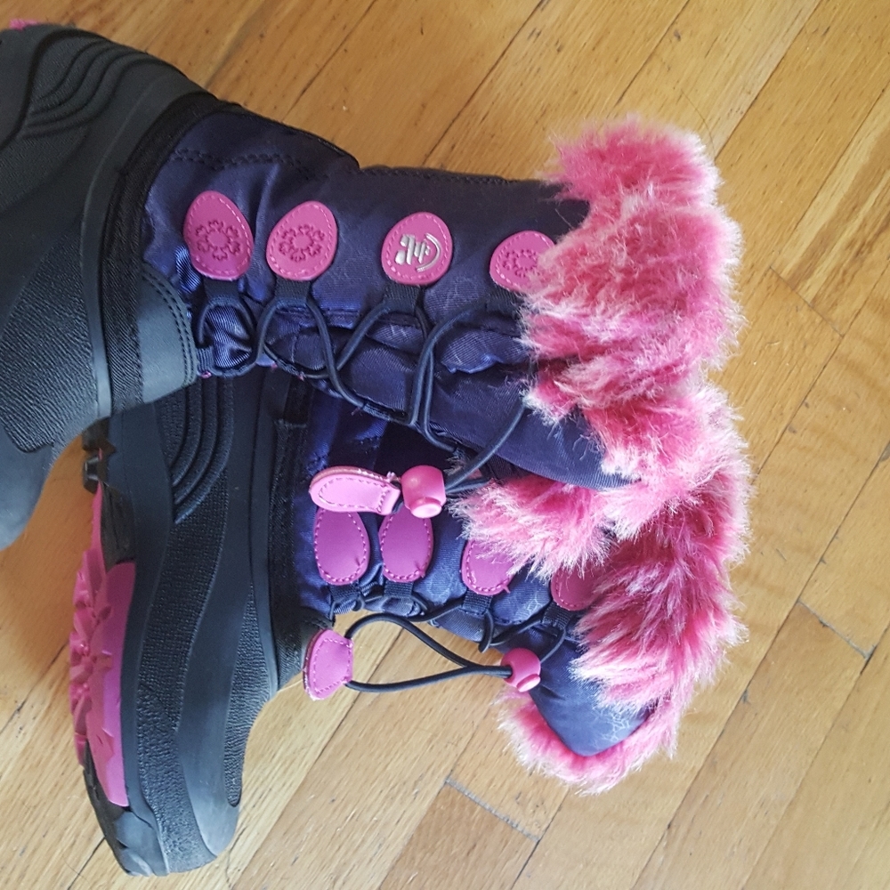 Kamik girls snowgypsy winter boots size 12